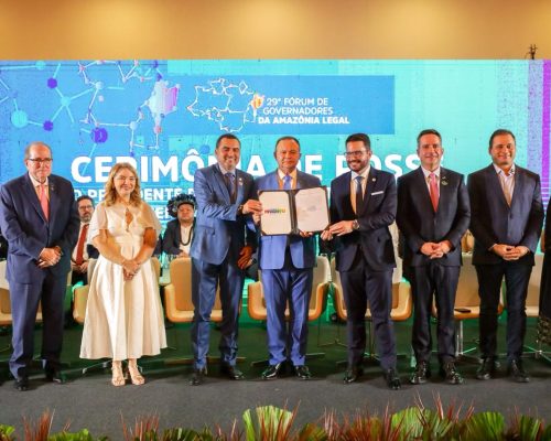 Weverton Rocha defende integração da Amazônia Legal durante posse de Carlos Brandão em consórcio