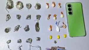 Polícia prende homem com maconha, cocaína e ecstasy no Olho d’Água