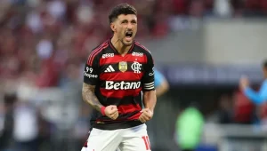 Arrascaeta supera Messi e vence prêmio “Rei da América”