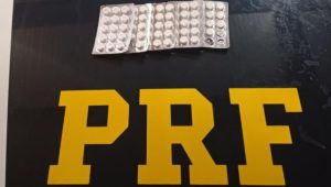 Dois caminhoneiros são flagrados pela PRF com “rebites” em rodovias federais do Maranhão