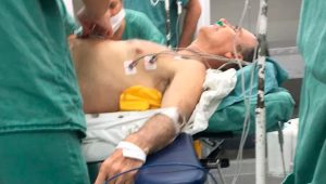 Bolsonaro teve “alteração da pressão arterial” e segue sem previsão de alta da UTI, diz boletim médico