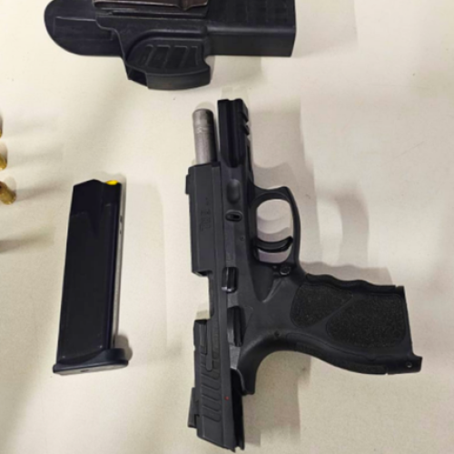 Homem é preso na BR-135 após ameaçar motorista de ônibus com pistola