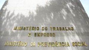 Brasília (DF), 10/04/2023 - Fachada do ministério do Trabalho e Emprego e do ministério da Previdência Social.