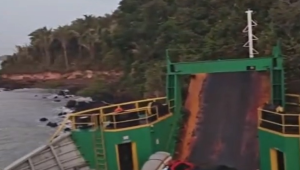 Ferryboat colide contra Ilha após sair de São Luís rumo ao Terminal do Cujupe