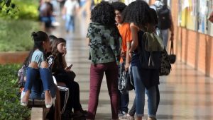 Sancionada lei que amplia cotas em concursos públicos para pretos, pardos, indígenas e quilombolas