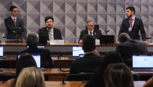 Comissão adia votação de MP que amplia Tarifa Social de Energia Elétrica