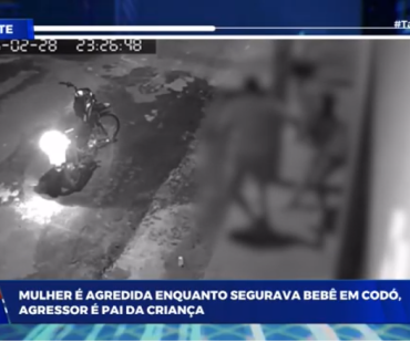 Mulher é agredida por ex-companheiro enquanto segurava criança no colo em Codó