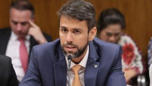 Deputado Pedro Lucas recusa convite para assumir Ministério das Comunicações