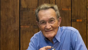 Léo Batista morre aos 92 anos em decorrência de tumor no pâncreas