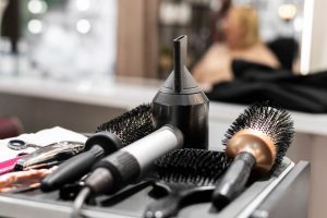 MP aciona 11 salões de beleza por irregularidades sanitárias em São Luís