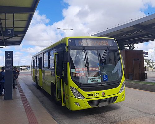 Falta de acordo mantém greve de rodoviários da empresa 1001 nesta terça (27)