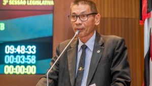 ‘Rachadinha’: ex-deputado tem bens apreendidos e é conduzido à delegacia