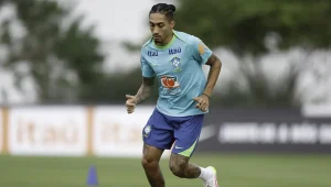 Ancelotti testa novidades no Brasil para duelo contra o Paraguai