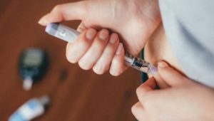 Médicos apontam riscos de usar remédio contra diabetes para perder peso