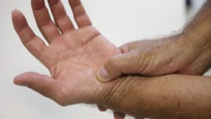 Governo amplia atendimento para fibromialgia no SUS