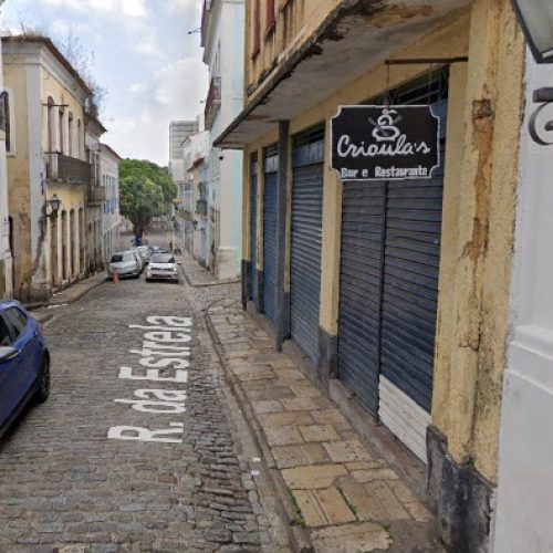 Sinais de fiscalização são instalados na Rua da Estrela