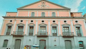 Teatro Arthur Azevedo celebra 208 anos de história com programação aberta ao público