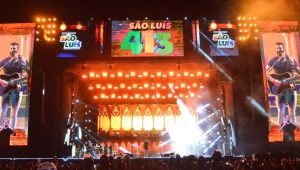 No dia do aniversário de São Luís público lota Cidade da Alegria para aplaudir Gusttavo Lima, Os Caras do Arrocha e Danilo e Davi