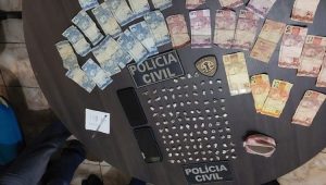 Polícia Civil prende suspeito por tráfico de drogas e corrupção de menores