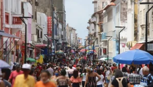 Comércio funcionará no feriado de 8 de dezembro